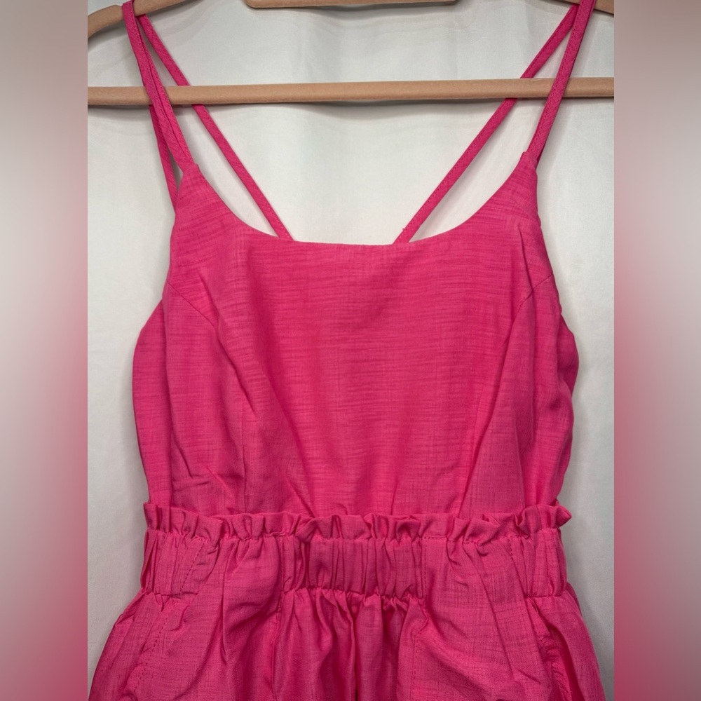 NWT The Clothing Company Pink
Two Piece Romper & Belt Set size Small - Picture 6 of 9